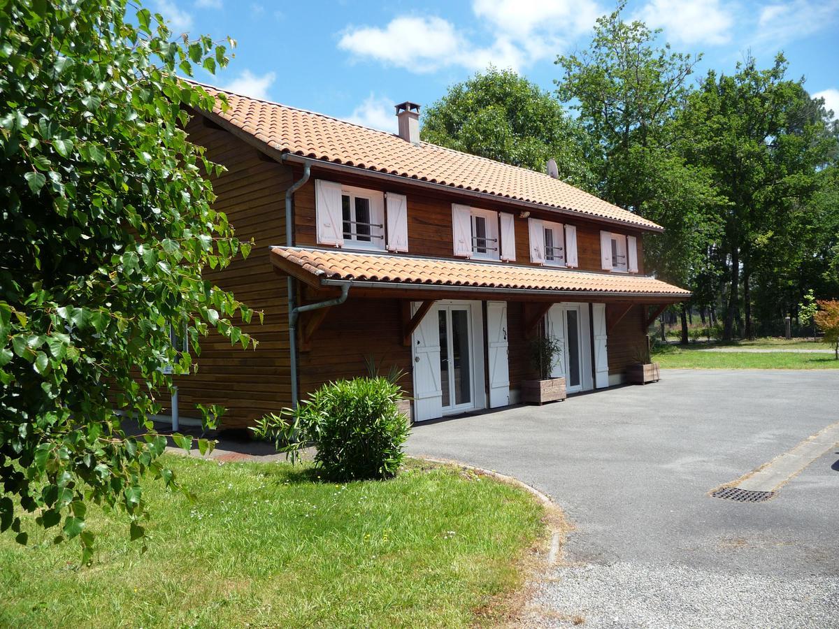 La Grange Du Born Bed & Breakfast Sainte-Eulalie-en-Born Exterior photo